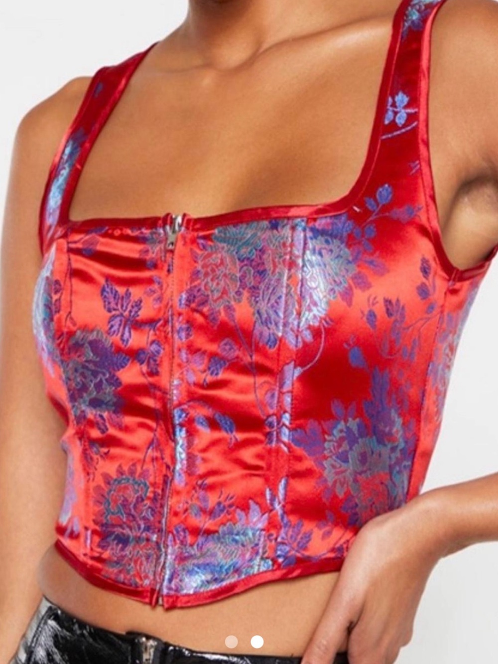 Pretty Little Things Red Satin Floral Zip-Front Bustier Crop Top. Size 4. - Picture 1 of 7